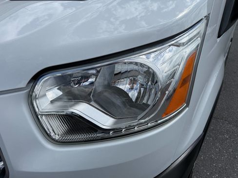 Used 2019 Ford Transit 350 XLT image 40