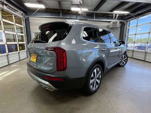 Used 2021 Kia Telluride S FWD image 5
