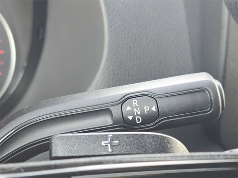 Used 2025 Mercedes-Benz Sprinter 2500 image 32