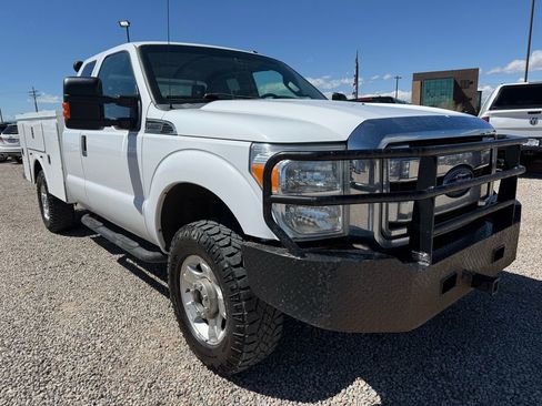 Used 2015 Ford F350 XLT image 2