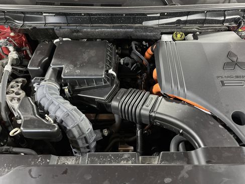 Used 2024 Mitsubishi Outlander SE image 17