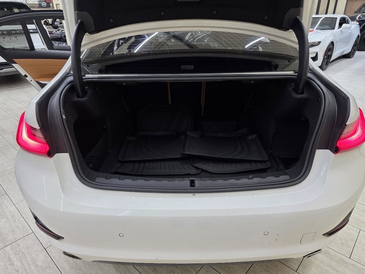 Used 2020 BMW 330i Sedan w/ Convenience Package RWD image 13