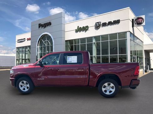 Used 2025 RAM 1500 Big Horn AWD/4WD image 8