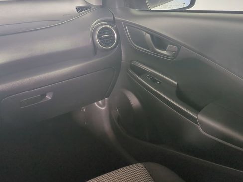 Used 2018 Hyundai Kona SEL w/ SEL Tech Package 02 FWD image 19