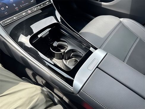 Certified 2025 Mercedes-Benz GLC 300 4MATIC image 20