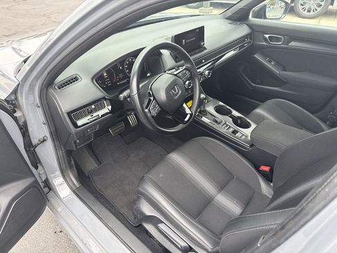 Used 2025 Honda Civic Sport image 8
