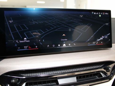 Used 2025 BMW 330i Sedan image 21