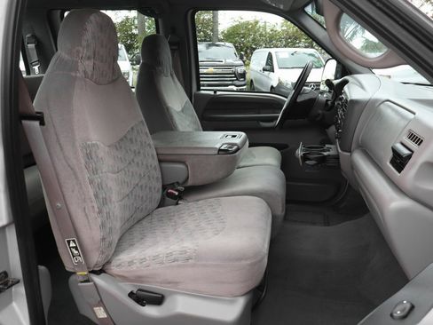 Used 2000 Ford F350 XLT image 36