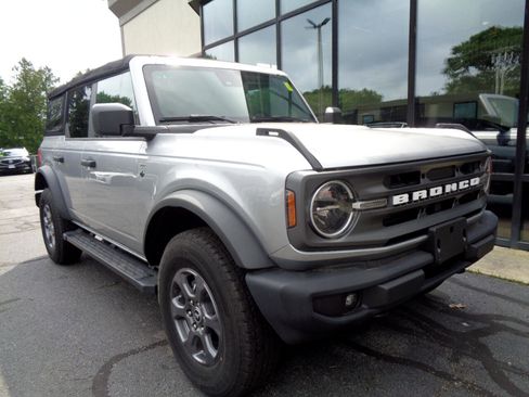 Used 2022 Ford Bronco Big Bend image 3