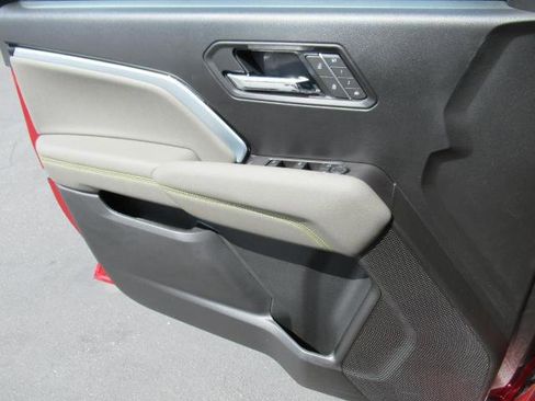 New 2025 Chevrolet Colorado ZR2 w/ ZR2 Bison Edition image 30