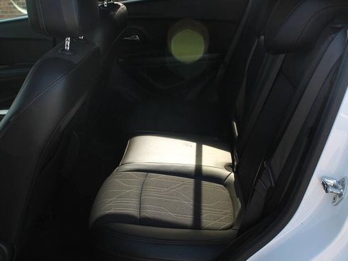 Used 2019 Chevrolet Trax LT w/ LT Convenience Package image 16