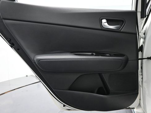 Used 2018 Kia Optima EX image 18