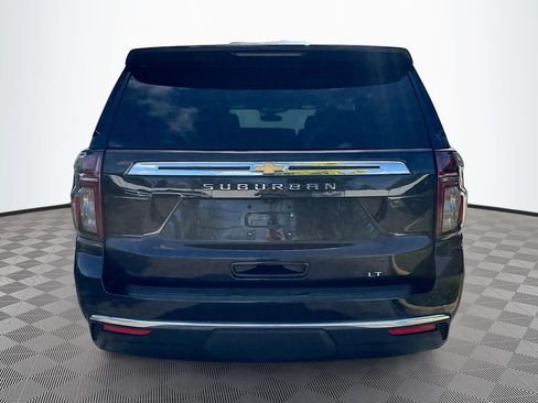Used 2023 Chevrolet Suburban LT w/ Luxury Package RWD image 7