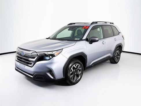 Used 2026 Subaru Forester Premium AWD/4WD image 3