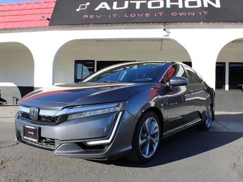 Used 2018 Honda Clarity Touring image 9
