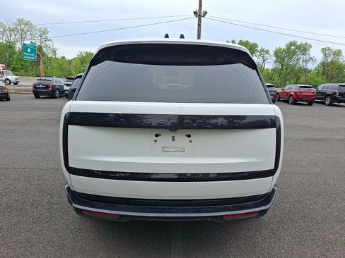 Certified 2023 Land Rover Range Rover Autobiography AWD/4WD image 4