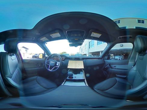 Used 2024 Land Rover Range Rover Sport SE image 30