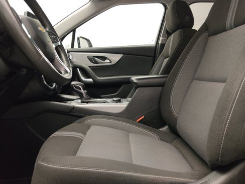 Used 2024 Chevrolet Blazer LT w/ Convenience Package FWD image 17