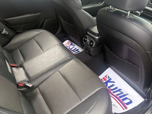 Used 2018 Kia Stinger GT RWD image 10