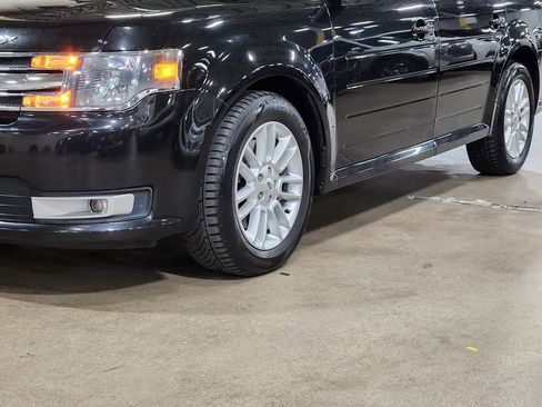 Used 2013 Ford Flex SEL image 17