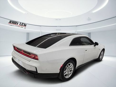 New 2025 Dodge Charger Daytona R/T w/ Quick Order Package 25M R/T AWD/4WD image 6