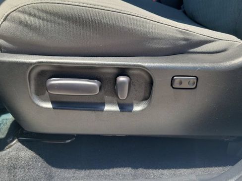 Certified 2021 Toyota Tacoma SR5 AWD/4WD image 16