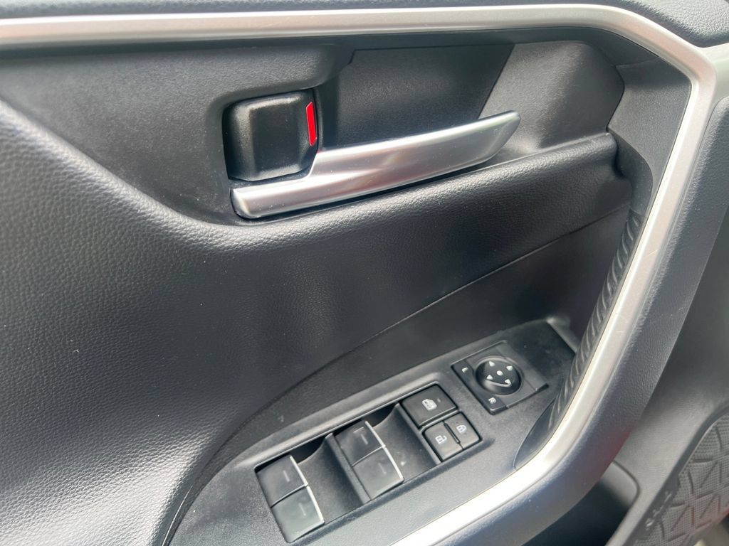 Used 2024 Toyota RAV4 Adventure AWD/4WD image 11