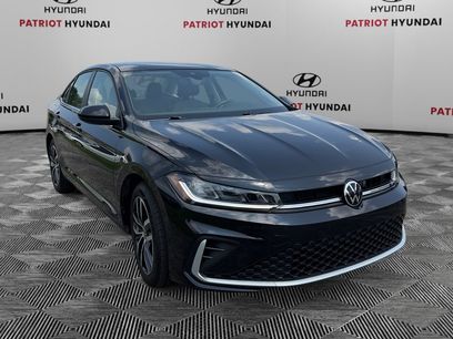 Used 2025 Volkswagen Jetta SE