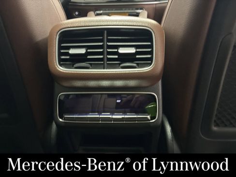 New 2026 Mercedes-Benz GLS 450 4MATIC image 17