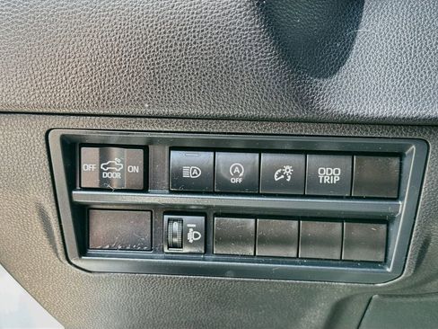 Used 2024 Toyota Tundra SR5 AWD/4WD image 19