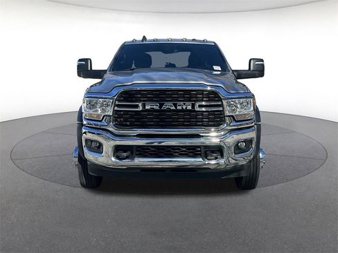 Used 2024 RAM 4500 SLT w/ Quick Order Package 2YG SLT image 8