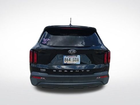 Used 2021 Kia Sorento LX FWD image 8