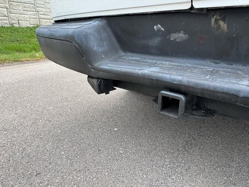 Used 2017 Chevrolet Express 2500 image 26