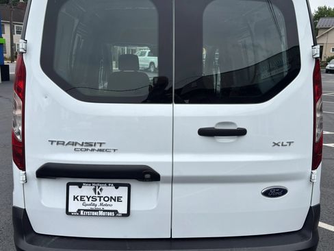 Used 2023 Ford Transit Connect XLT FWD image 4