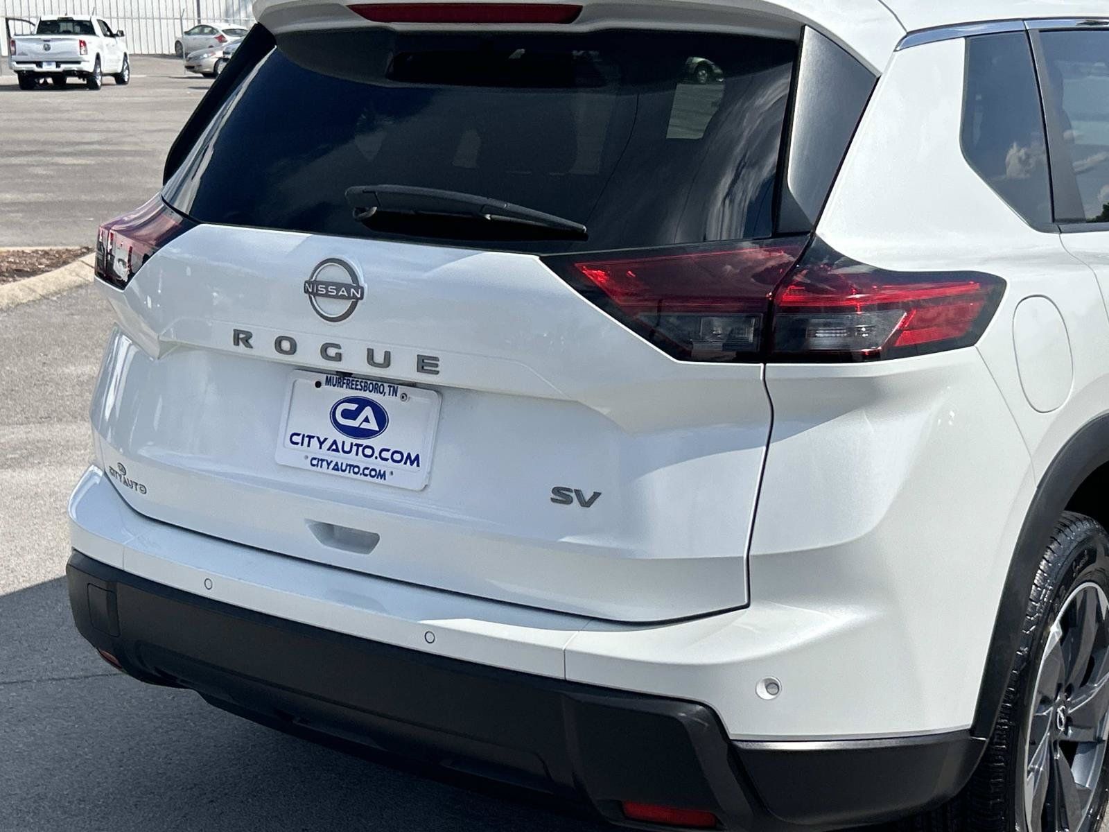 Used 2024 Nissan Rogue SV FWD image 13
