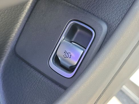 Used 2023 Mercedes-Benz SL 55 AMG 4MATIC image 21