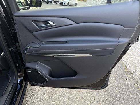 New 2026 Chevrolet Traverse RS w/ LPO, Floor Liner Package image 22