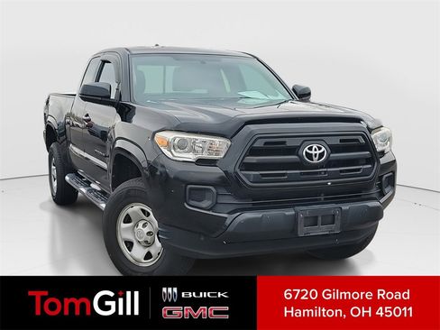 Used 2017 Toyota Tacoma SR image 1