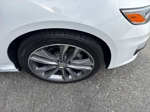 Used 2024 Chevrolet Malibu LT FWD image 11