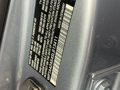 New 2025 Porsche Macan image 26