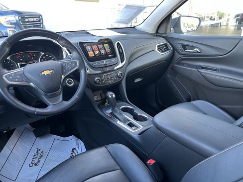 Used 2018 Chevrolet Equinox Premier image 2
