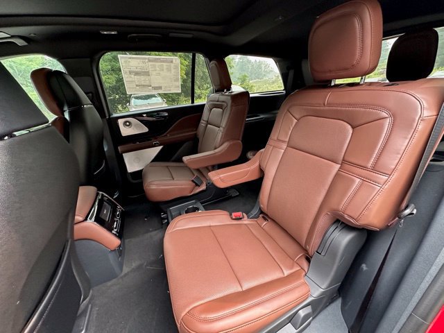 New 2026 Lincoln Aviator Reserve AWD/4WD image 19