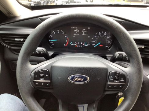Used 2021 Ford Explorer 2WD image 16