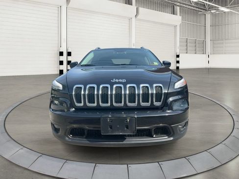 Used 2015 Jeep Cherokee Latitude w/ Comfort/Convenience Group AWD/4WD image 8