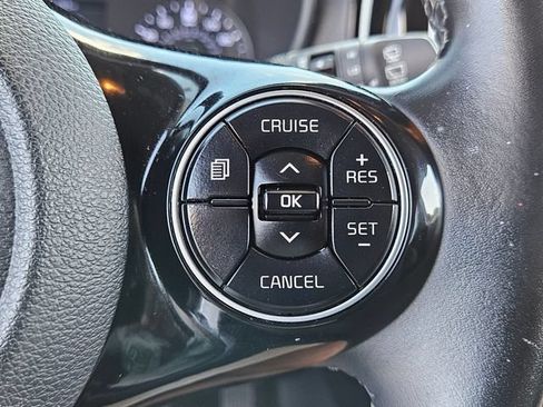 Used 2020 Kia Soul EX FWD image 32