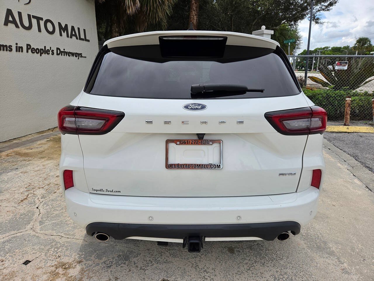 Used 2023 Ford Escape ST-Line Select w/ Tech Pack #2 AWD/4WD image 6