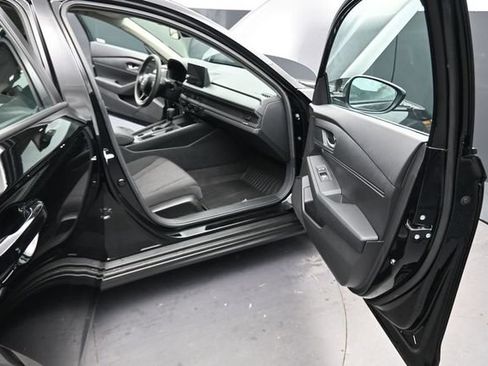 Certified 2026 Honda Accord LX image 19