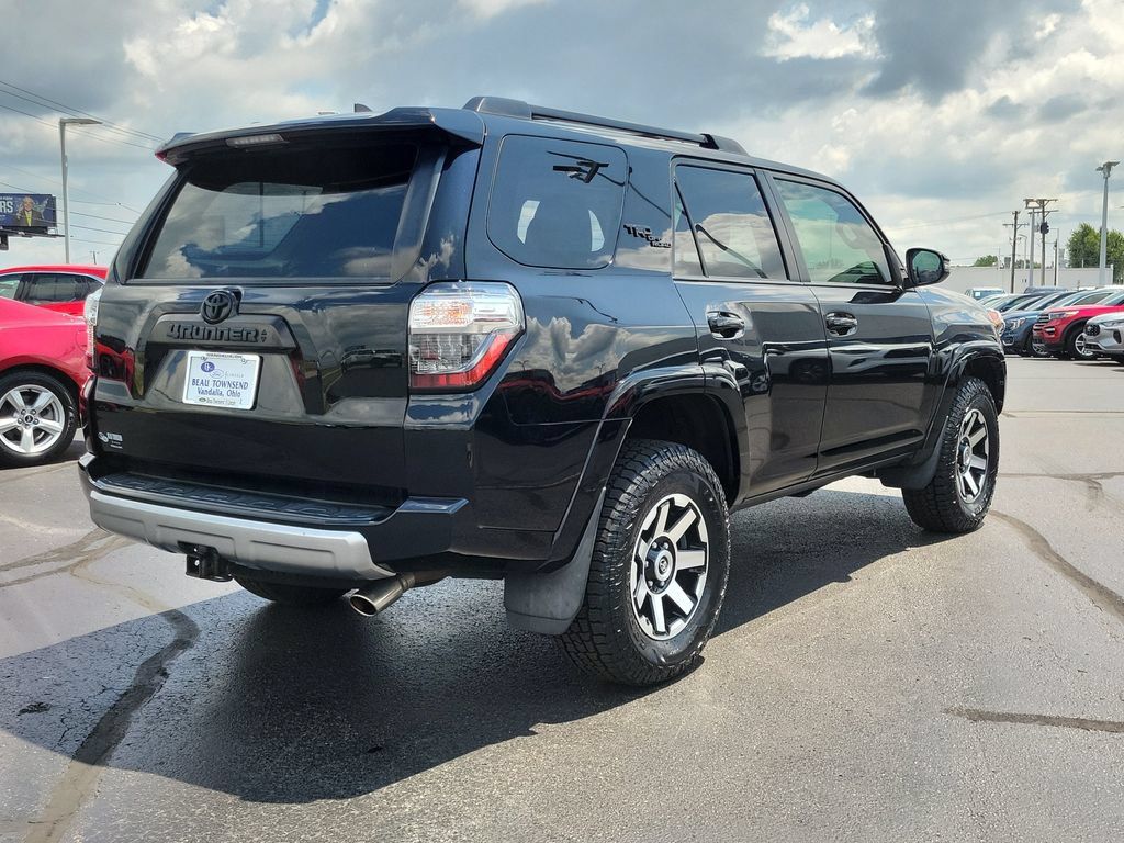 Used 2020 Toyota 4Runner TRD Off-Road Premium w/ Moonroof Package AWD/4WD image 4