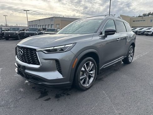 Used 2023 INFINITI QX60 Luxe w/ Cargo Package image 3