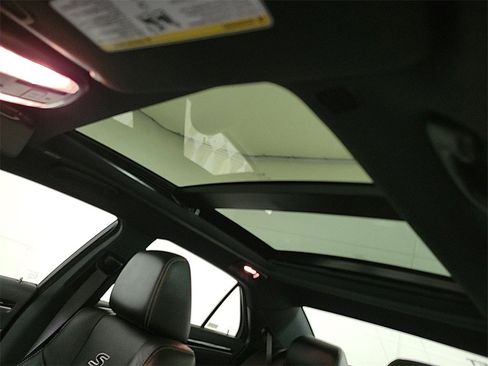 Used 2023 Chrysler 300 S image 12